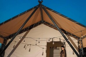 Unclassified image, 2 of 35, button - Dunhuang Dreammaker Windy Desert Wild Luxury Star Watching Camp (Dunhuang)