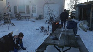 Outdoor dining - fisherman and hunters dream (Unionville)