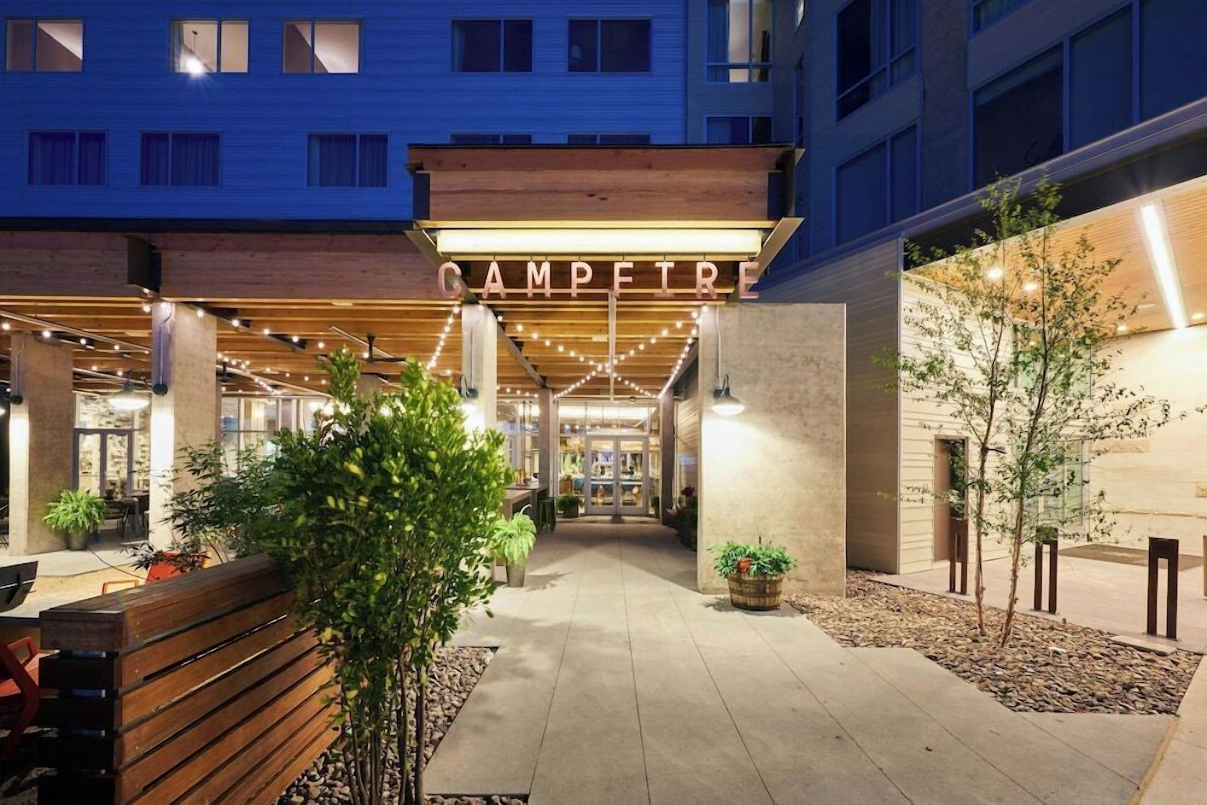 تفاصيل الفندق من الخارج