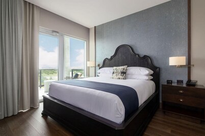 The Stella Hotel Autograph Collection
