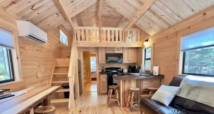 Cozy Coastal Cabin #2