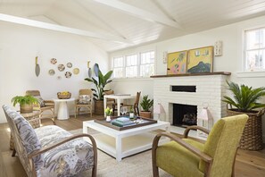 Interior - Farmhouse Paso (Paso Robles)