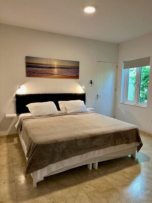 7 bedrooms, iron/ironing board, travel cot, WiFi