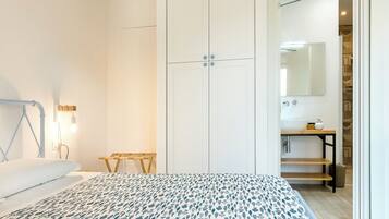 In-room safe, blackout curtains, soundproofing, iron/ironing board