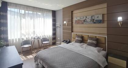 Shehong Hexie Business Hotel