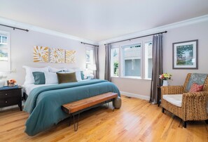 3 bedrooms, iron/ironing board, travel cot, WiFi