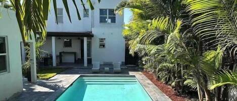 Outdoor pool, a heated pool