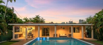 Luxe Villa: Amazing Pool, Prime Brickell Location