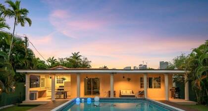 Luxe Villa: Amazing Pool, Prime Brickell Location