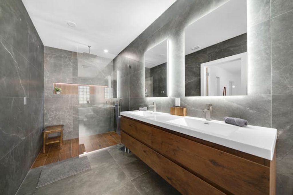Rainfall showerhead