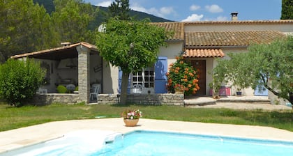 Maison de Campagne au Milieu de la Garrigue