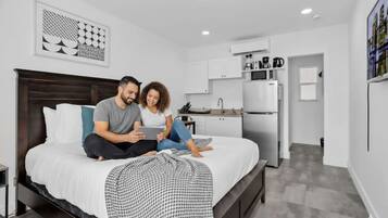 Strykjärn/strykbräda, resesäng, gratis wi-fi och sängkläder