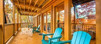 Fall Getaway Special!•Hot Tub•Game Room•Sleeps 23•3600 sq ft •Pigeon Forge