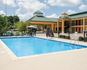 Piscine extérieure