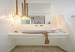 Handtücher, Seife, Shampoo, Toilettenpapier