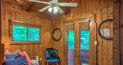 Hoot on the Hill | Decks, Fire Pits & Garden Charm + Biltmore Pass | Near AVL
