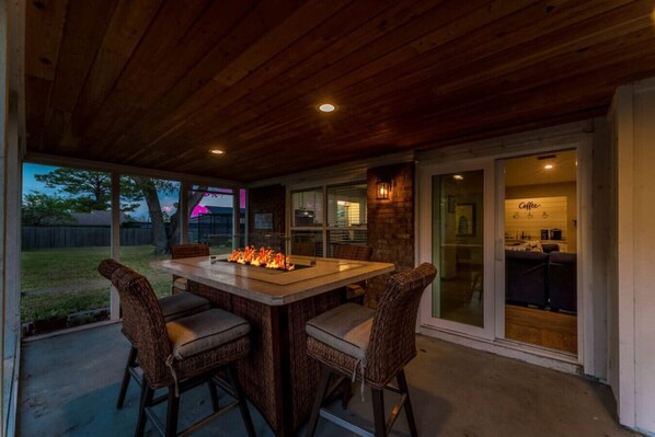 Terrace/patio - Summer Breeze - Heated Pool - 4 min to Mayo (Jacksonville)