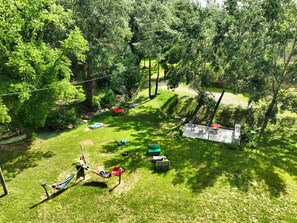 Property grounds - Peaceful Apartment Surrounded by Nature – Quiet Location Minutes from Assisi (Pian della Pieve)