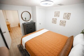 3 bedrooms, free WiFi, bed sheets