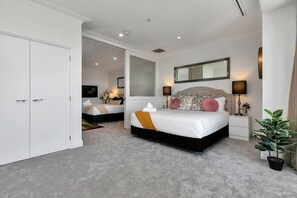 Imagen sin descripción, 4 de 23, botón