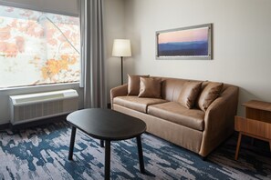 Coffres-forts dans les chambres, fer et planche à repasser