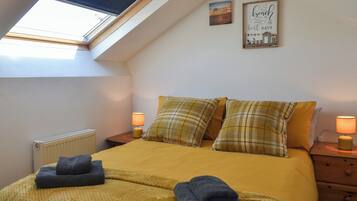 4 bedrooms, free WiFi, bed sheets, wheelchair access