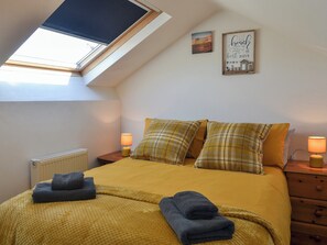 4 bedrooms, free WiFi, bed sheets, wheelchair access