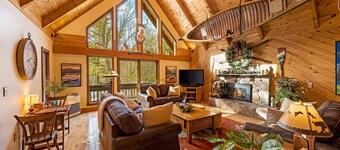 Luxury meets Rustic- Beautiful Lodge 1.9 miles from Whiteface-EV charger