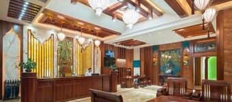 Lanmei Riverside Holiday Hotel