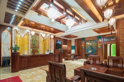 Lanmei Riverside Holiday Hotel