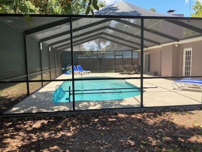  HOT TOB HEATED POOL HOUSE, MINUTES FROM CLEARWATER BEACH