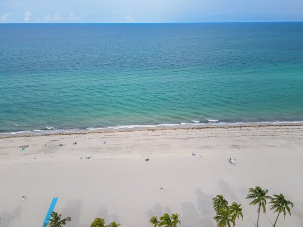 ビーチ、サンラウンジャー、ビーチタオル