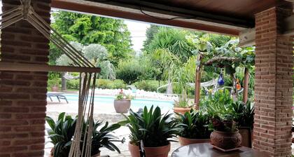 Apartment in a house with garden, pool and barbecue, 10 minutes from Pontevedra
