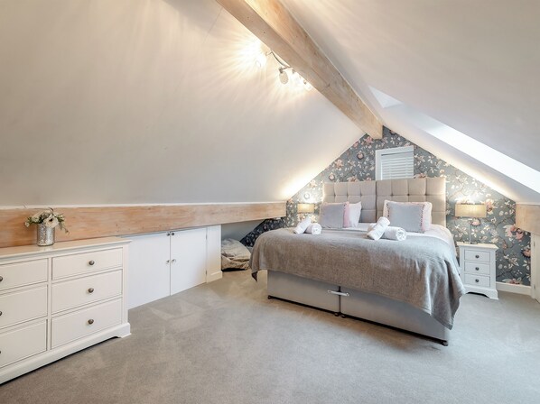 4 camere, Wi-Fi gratuito, lenzuola