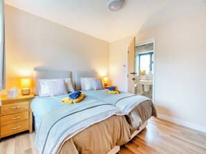 2 bedrooms, free WiFi, bed sheets - 2 bedroom accommodation in Matfield (Matfield)