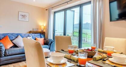 2 bedroom accommodation in Matfield