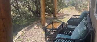 Cozy southwest foothill setting. Close to downtown and activities