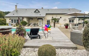 Exterior - Propriété vue Panoramique sur la Seine et Piscine Privée Extérieure Chauffée (Berville-sur-Seine)