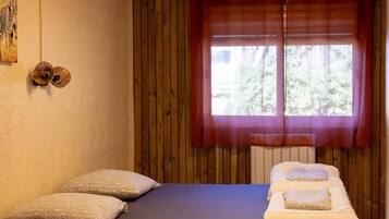 7 quartos, roupa de cama, acesso para cadeiras de rodas