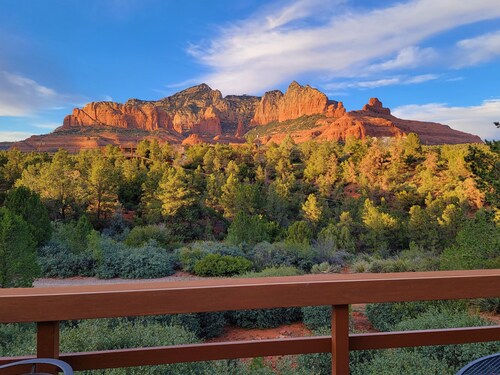 Magnificent Sedona Redrock Views; 7-Min Walk to Uptown;Single-Level;Eco-Friendly