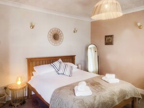 5 chambres, accès au Wi-Fi (inclus), literie fournie