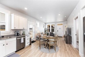 Interior - Charming 3-bedroom in vibrant new neighborhood (Yellowstone County)