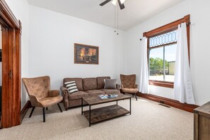 TV - 507 N Haggin · The Baxter House - Red Lodge (Red Lodge)