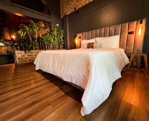 In-room safe, iron/ironing board, free WiFi