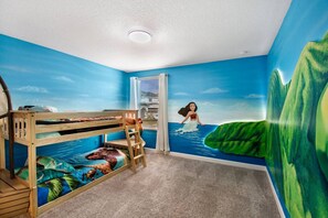 8 bedrooms, desk, iron/ironing board, travel cot