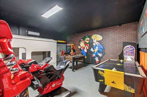 Spielezimmer