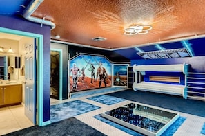 Interior - The Marvel Mansion 5BR Pool Home Next To Disney World (Four Corners)