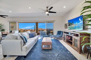 Smart TV, books, music library, video library - Best Cabo Bay View, Quite, Ventanas (Cabo San Lucas)