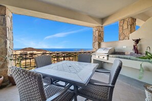 Outdoor dining - Best Cabo Bay View, Quite, Ventanas (Cabo San Lucas)
