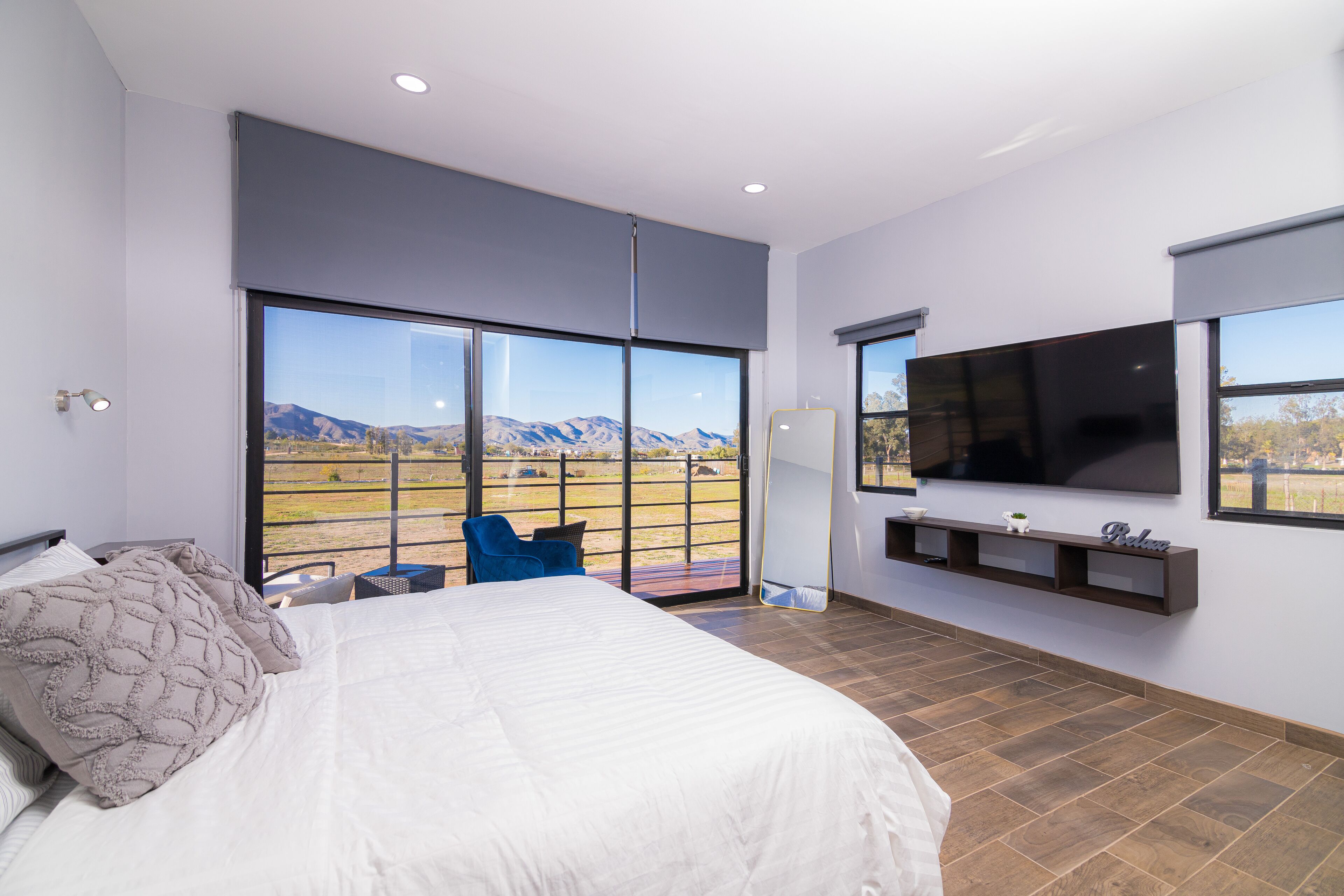 Kabin Deluks | Selimut bulu angsa, tempat tidur Tempur-Pendic, dan Wi-Fi gratis